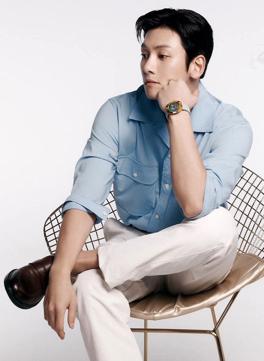 チ・チャンウクの最近の活動ショット