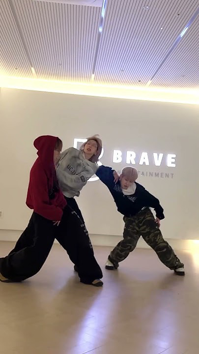 A moment captured by a fan of BADA