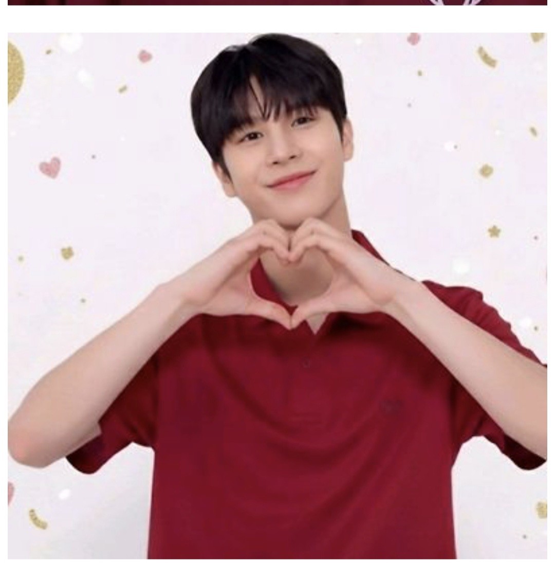 Momen yang diabadikan oleh penggemar Jeong Dongwon