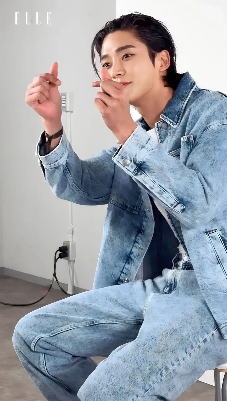 Foto terbaru dari Rowoon