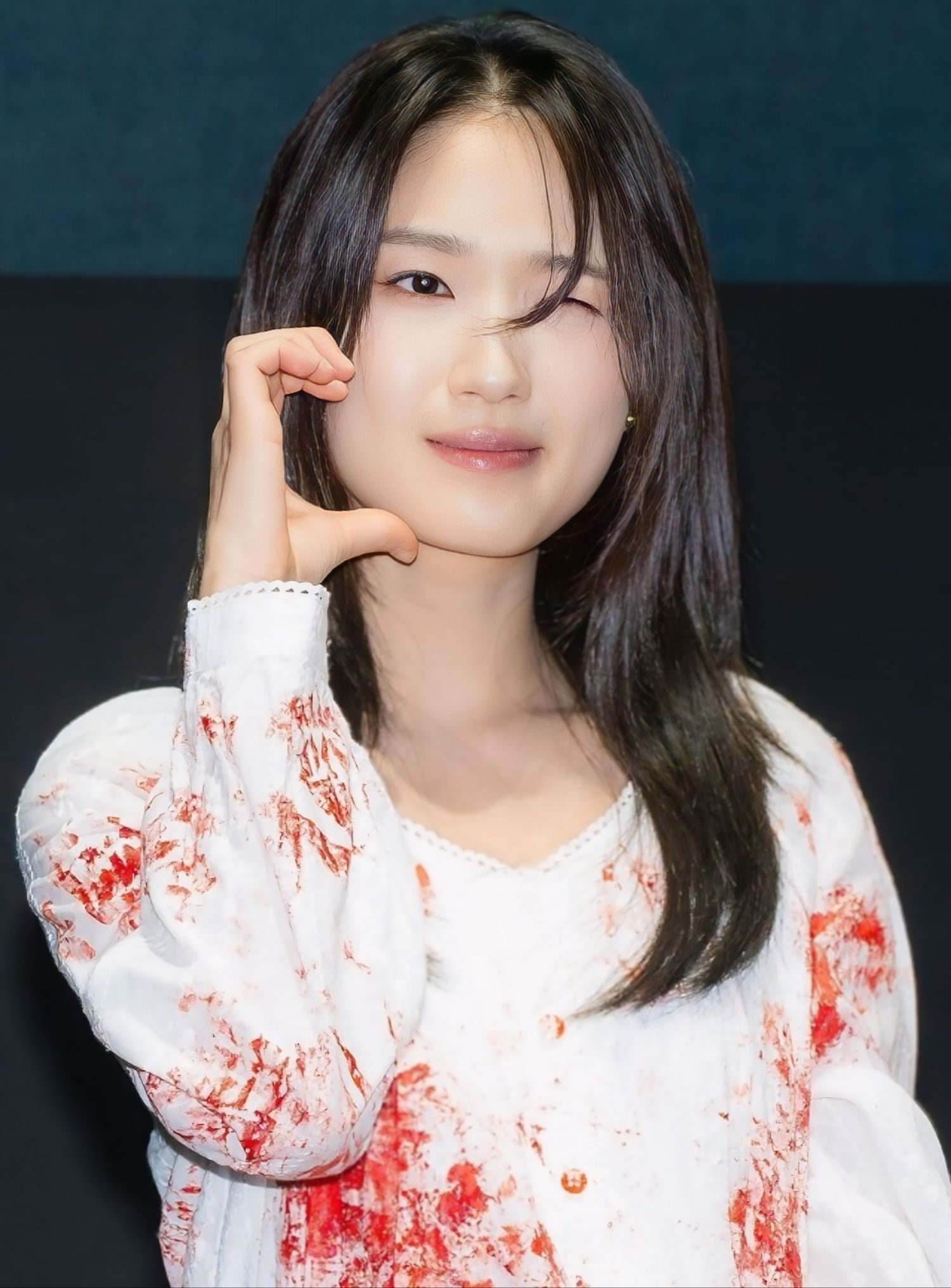 Latest photo of Kim Hyeyoon