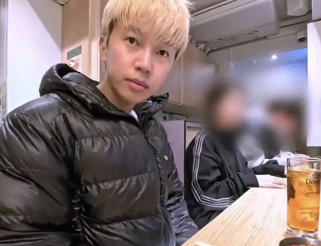A moment captured by a fan of Lim Youngwoong