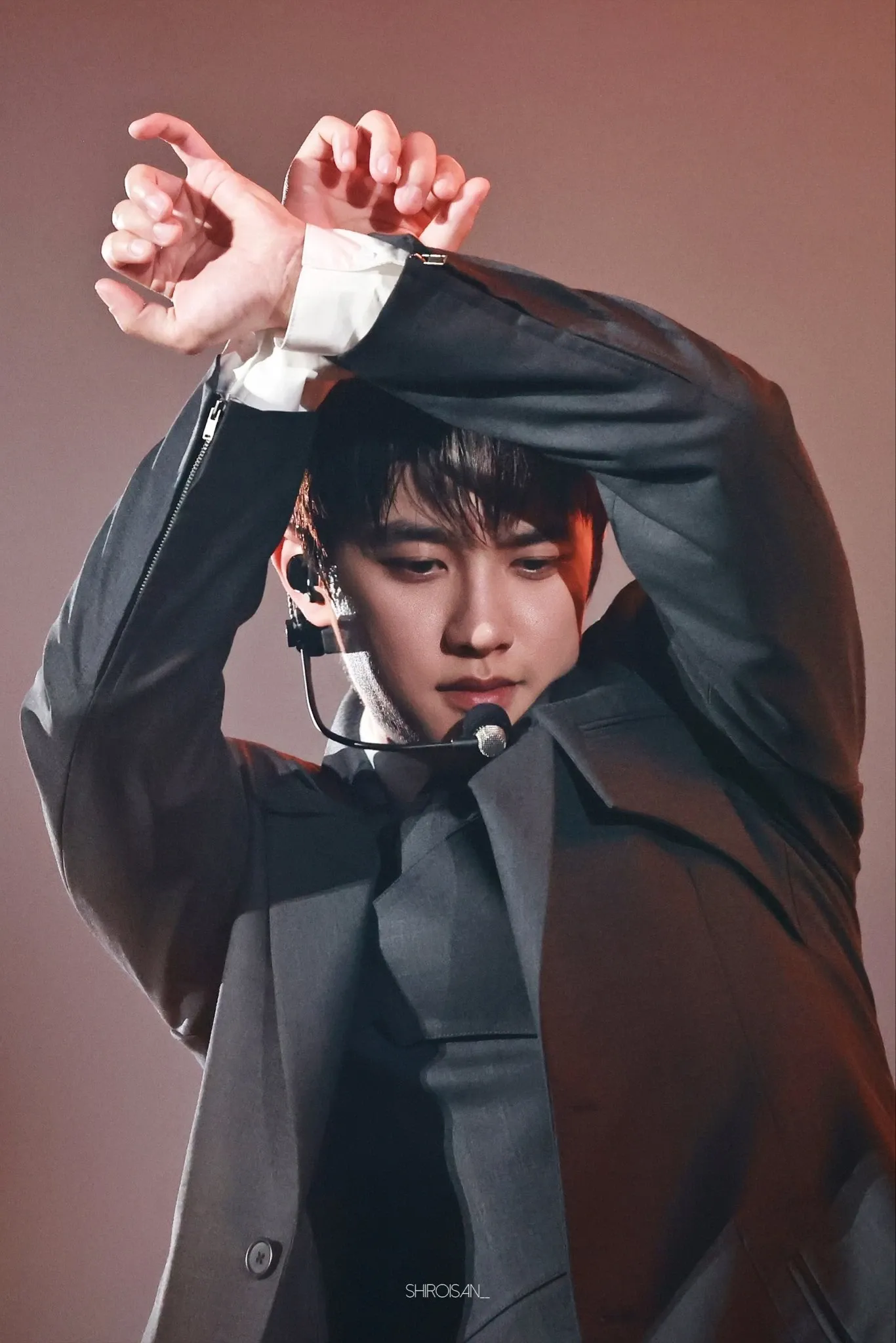 도경수 (디오)의 비하인드 컷