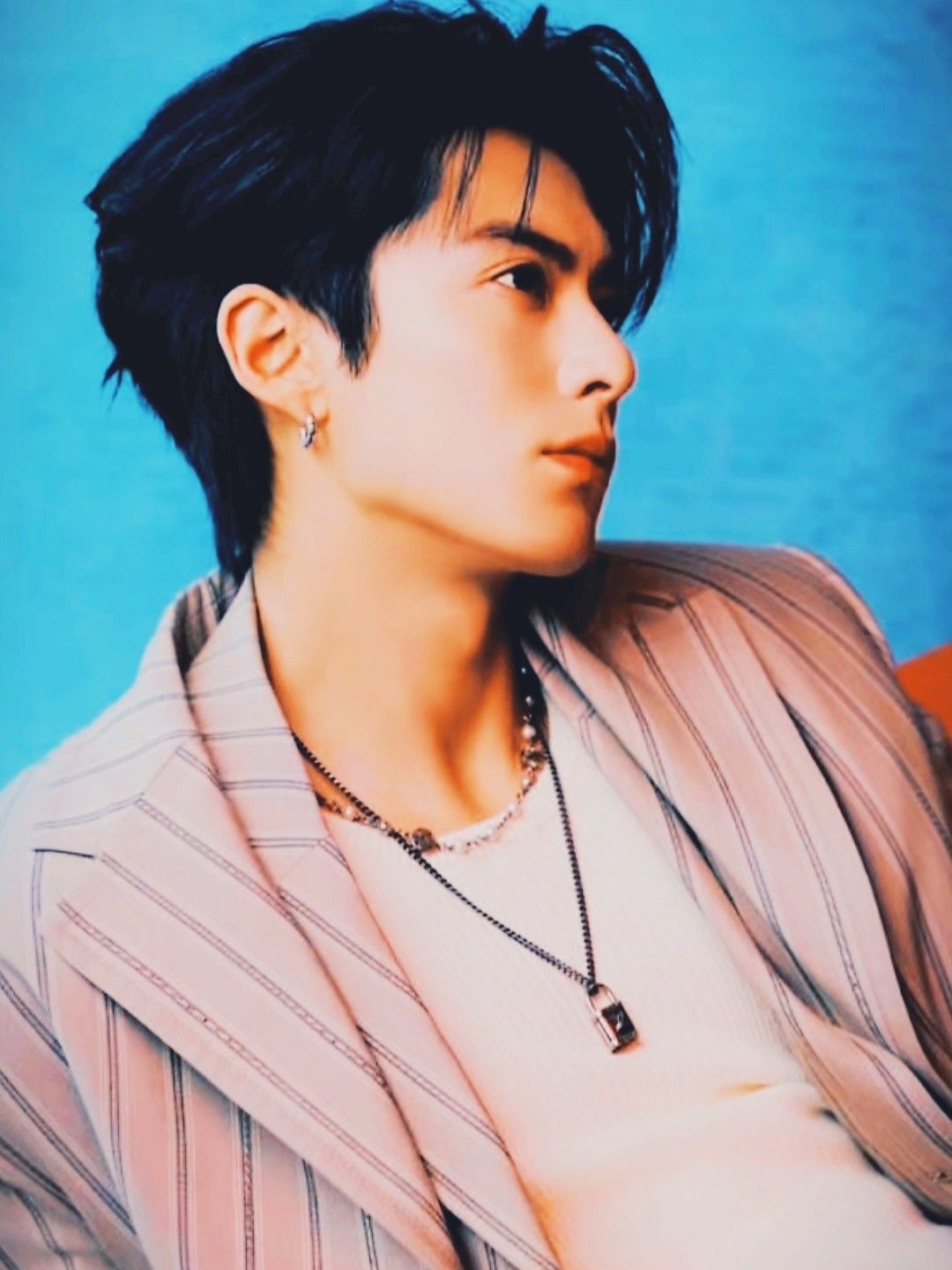 A moment captured by a fan of Dylan Wang