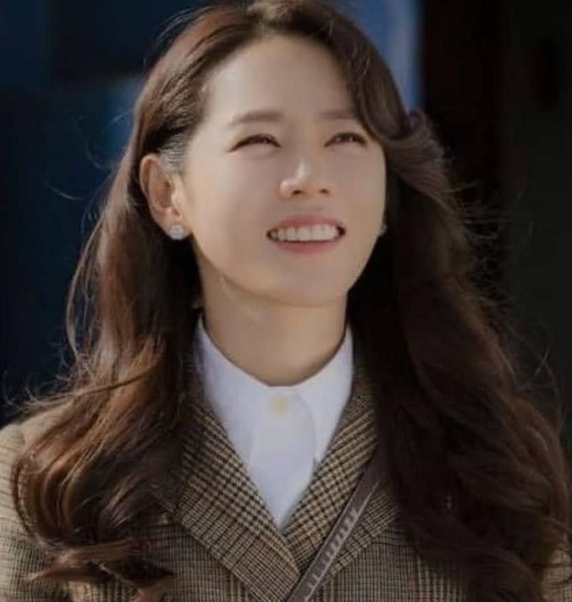 孙艺珍的最新照片