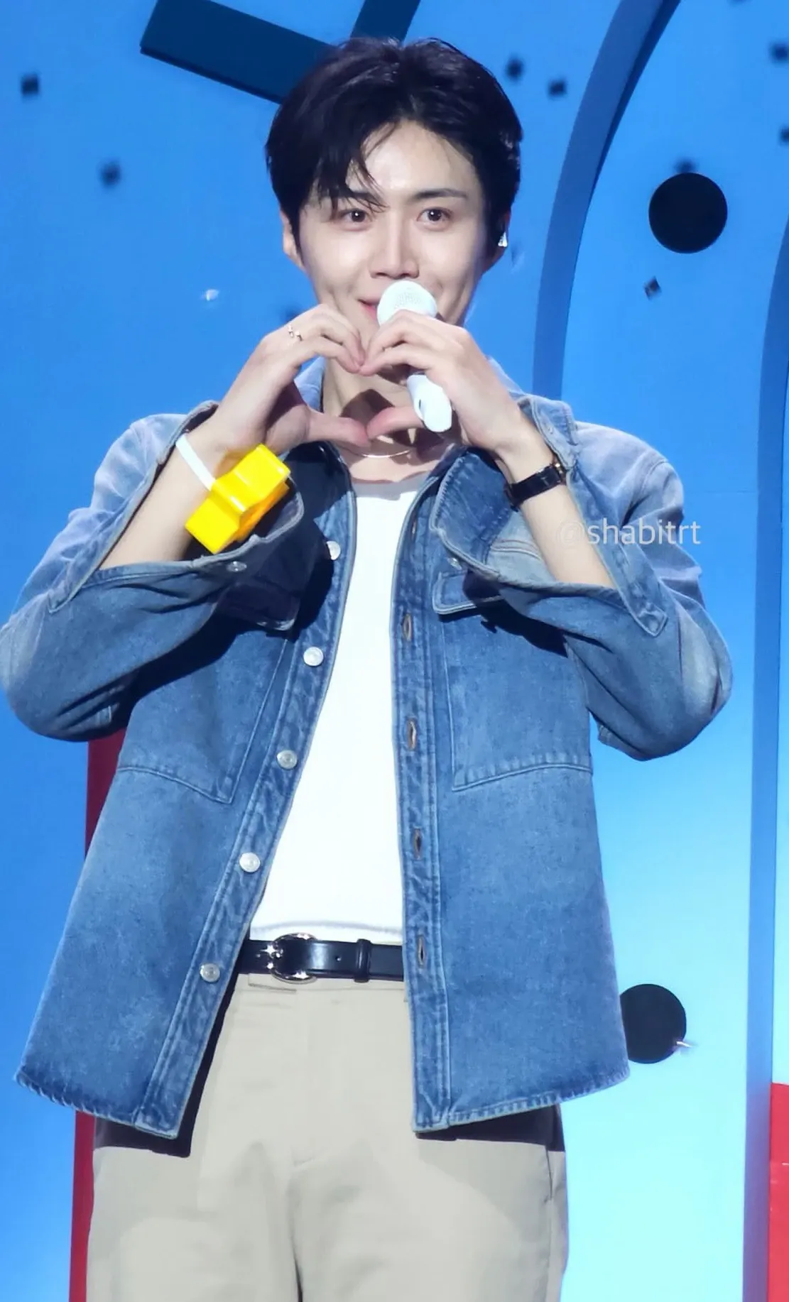 Behind-the-scenes cut of Kim Seonho