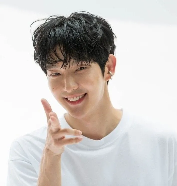 이준기 최근 활동샷