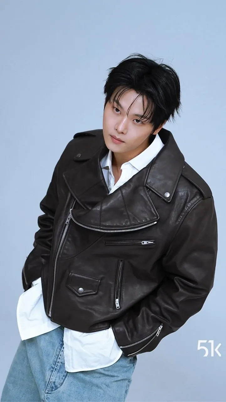 Recent activity shot of Cha Hakyeon (N)