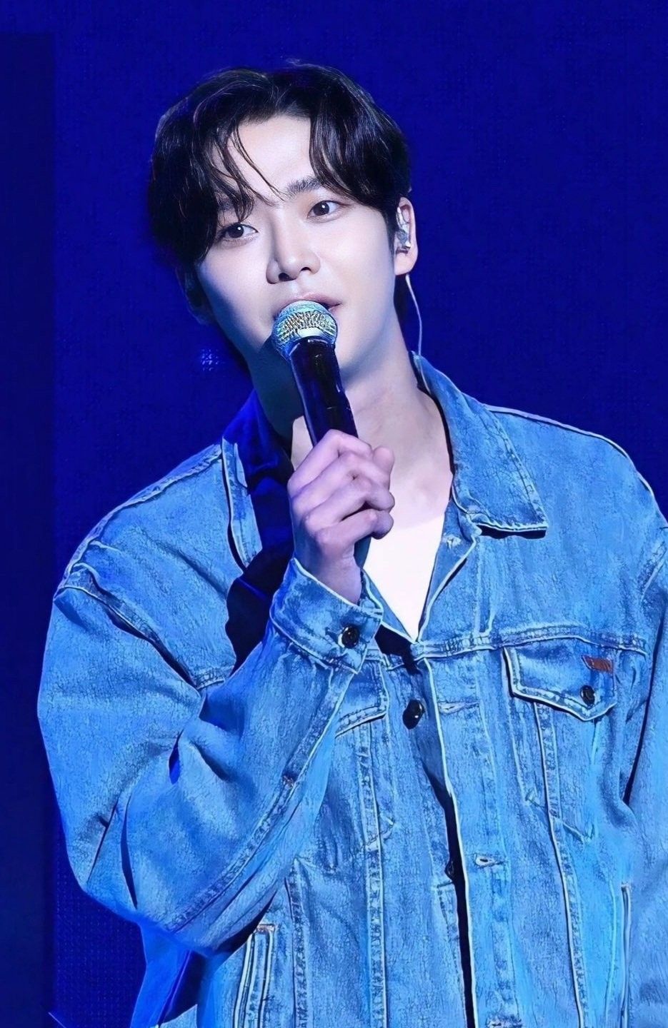 Momen yang diabadikan oleh penggemar Rowoon