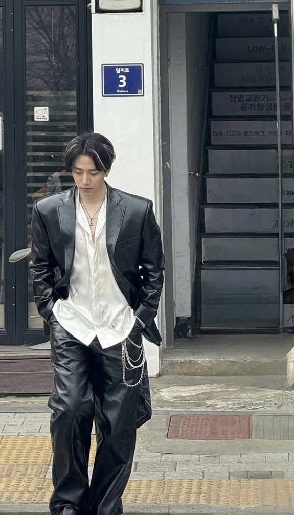 粉丝拍下的李俊昊瞬间