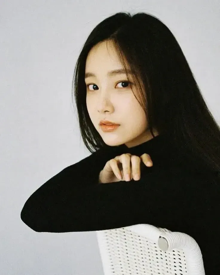 Recent activity shot of Yeonwoo
