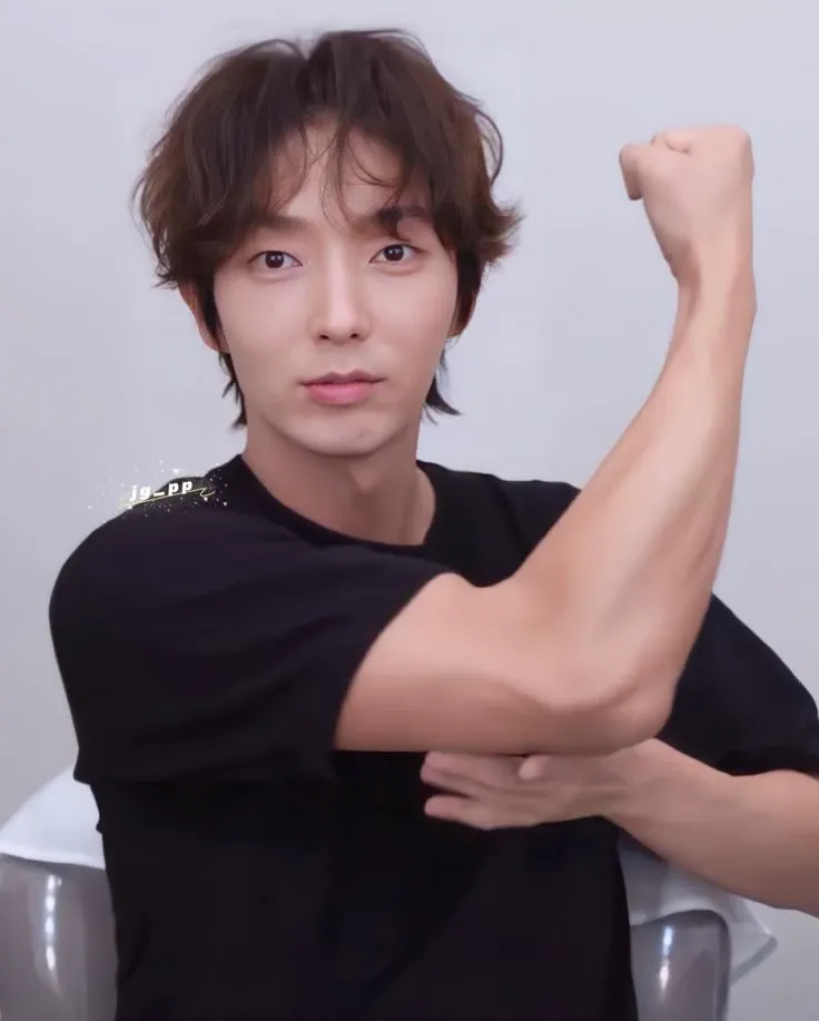 이준기 최근 활동샷