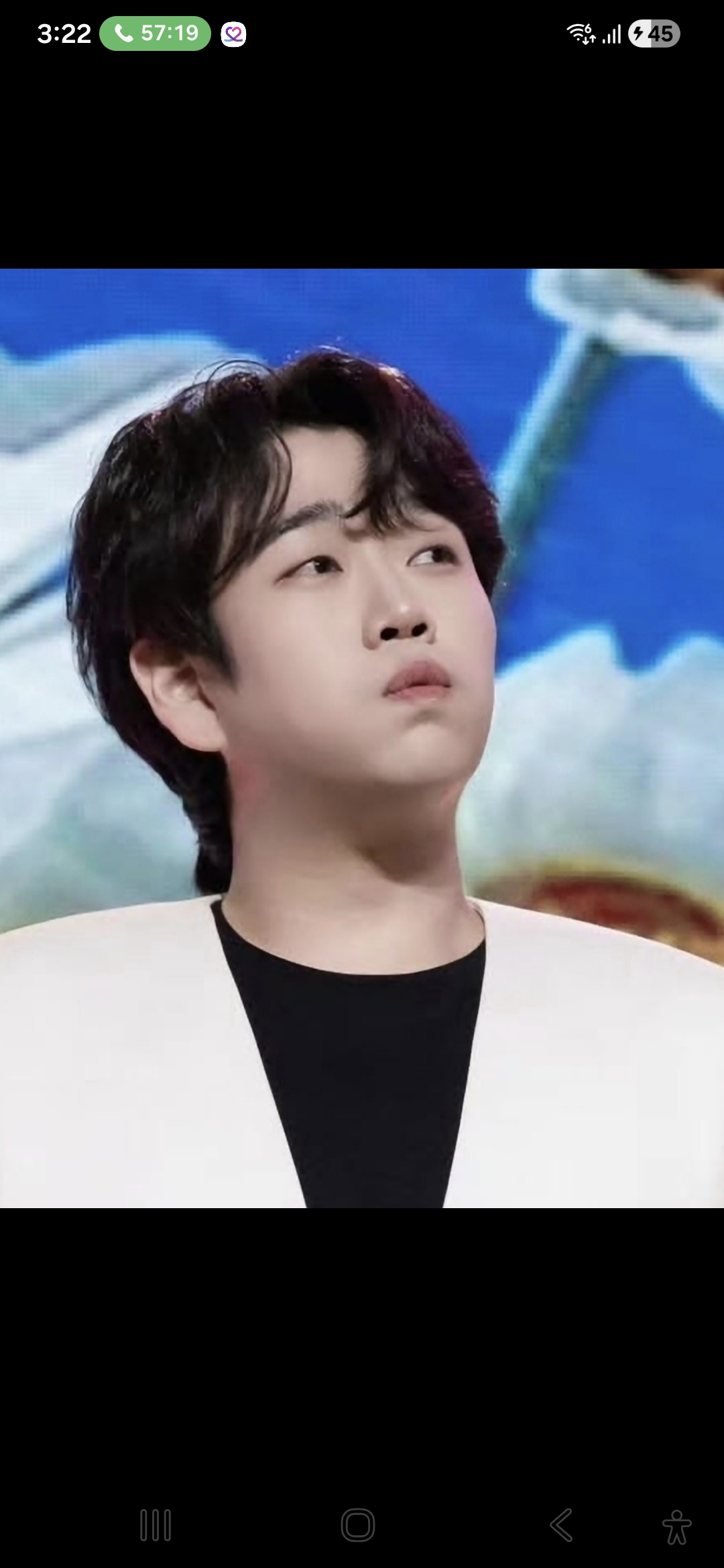 Special wallpaper made by Hwang Youngwoong's fans