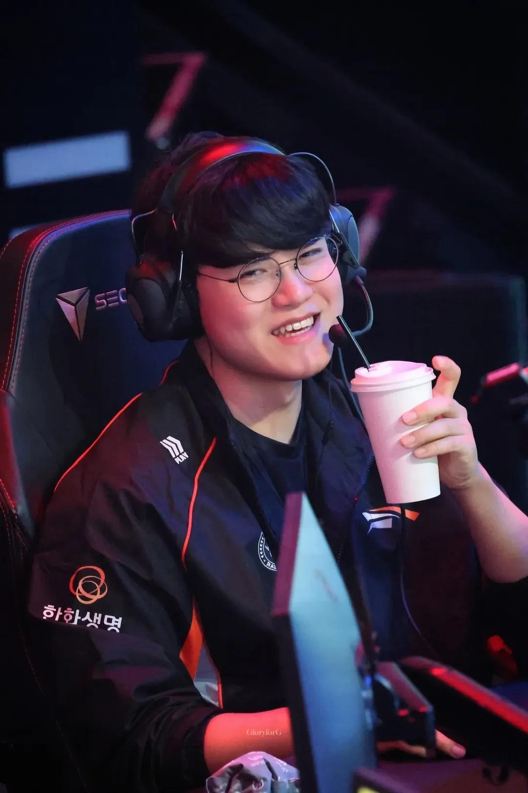 A moment captured by a fan of Gumayusi