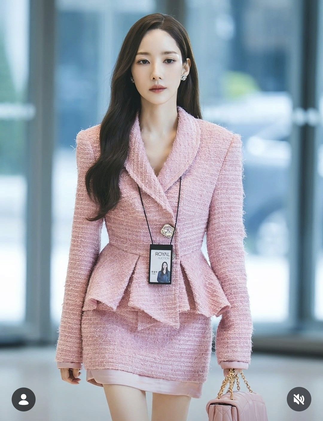 A moment captured by a fan of Park Minyoung