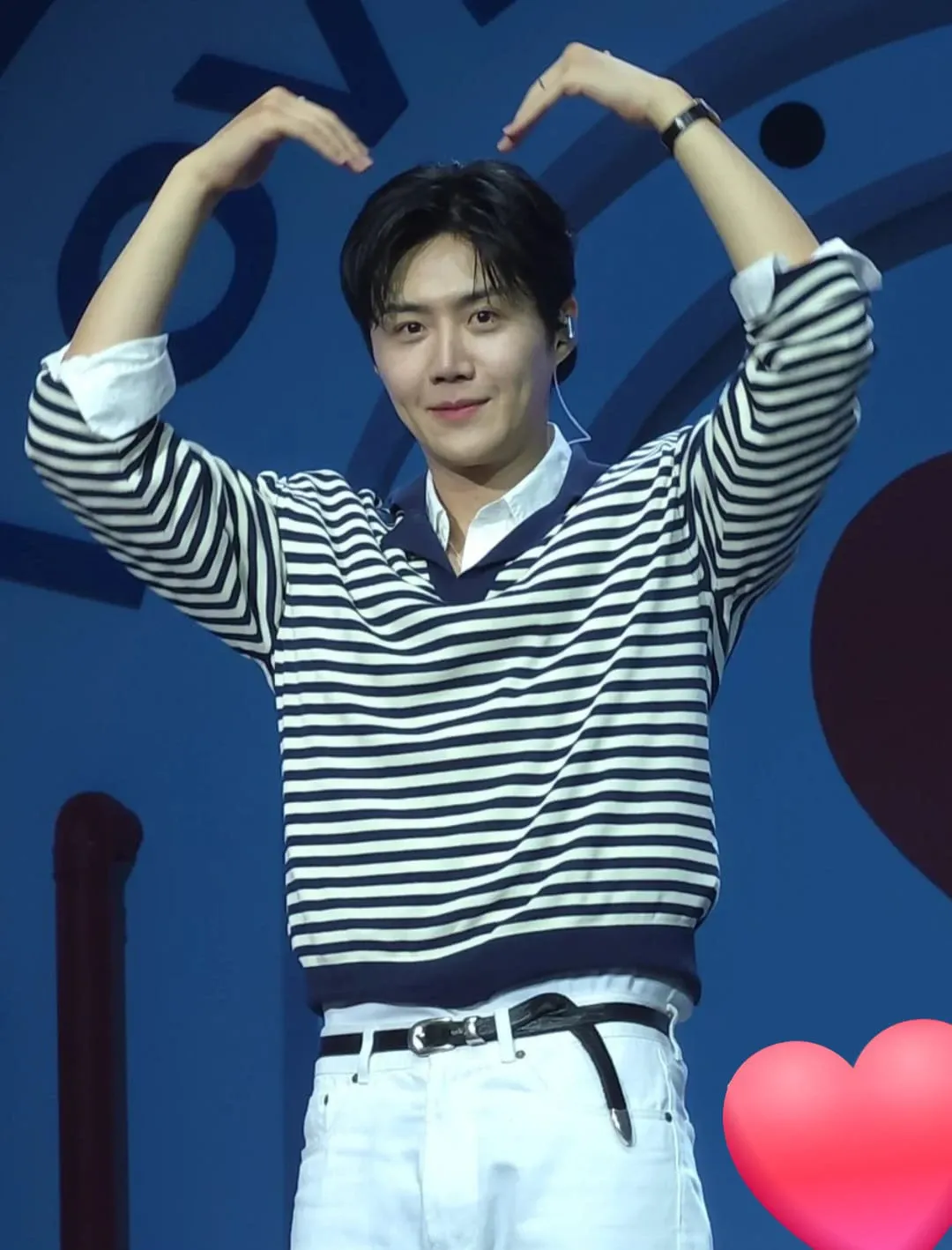Behind-the-scenes cut of Kim Seonho