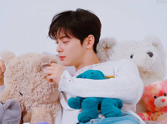 Latest photo of Cha Eunwoo