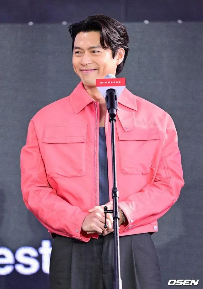 Cuplikan di balik layar dari Hyun Bin