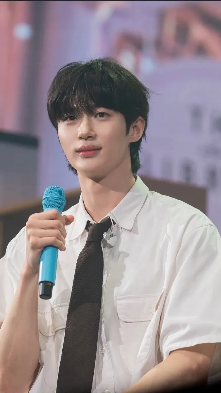 변우석의 비하인드 컷