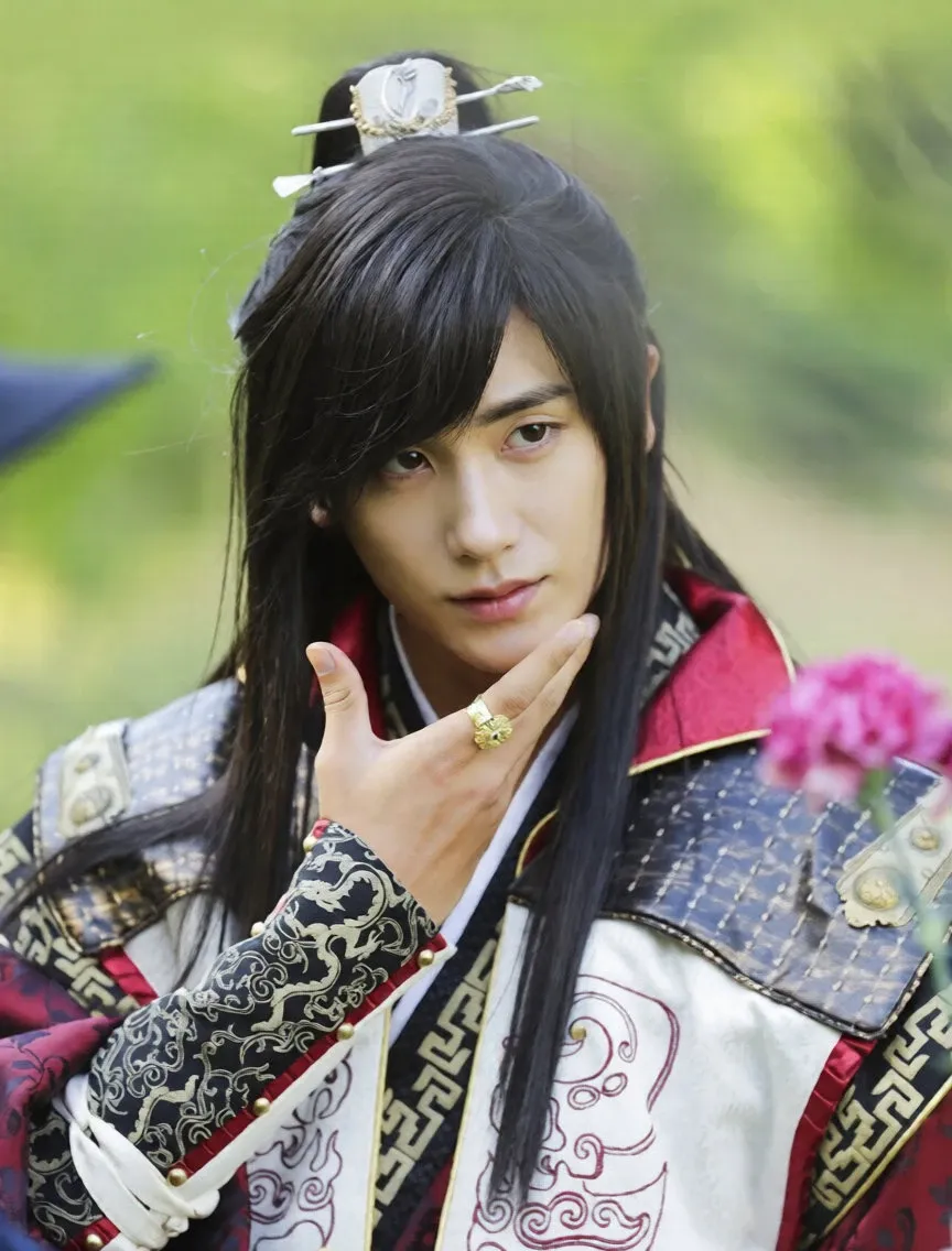 Recent activity shot of Park Hyungsik