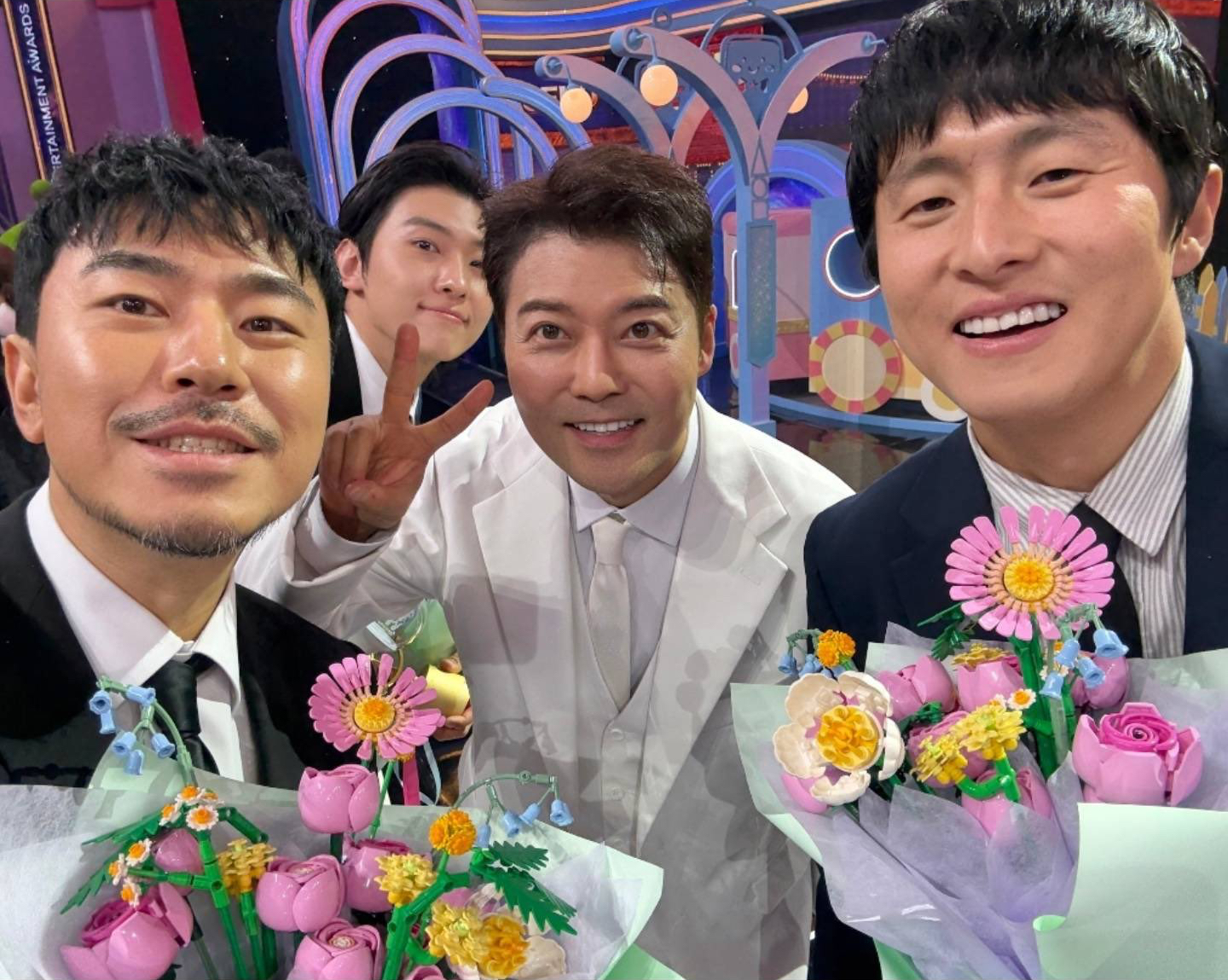 A moment captured by a fan of Dex