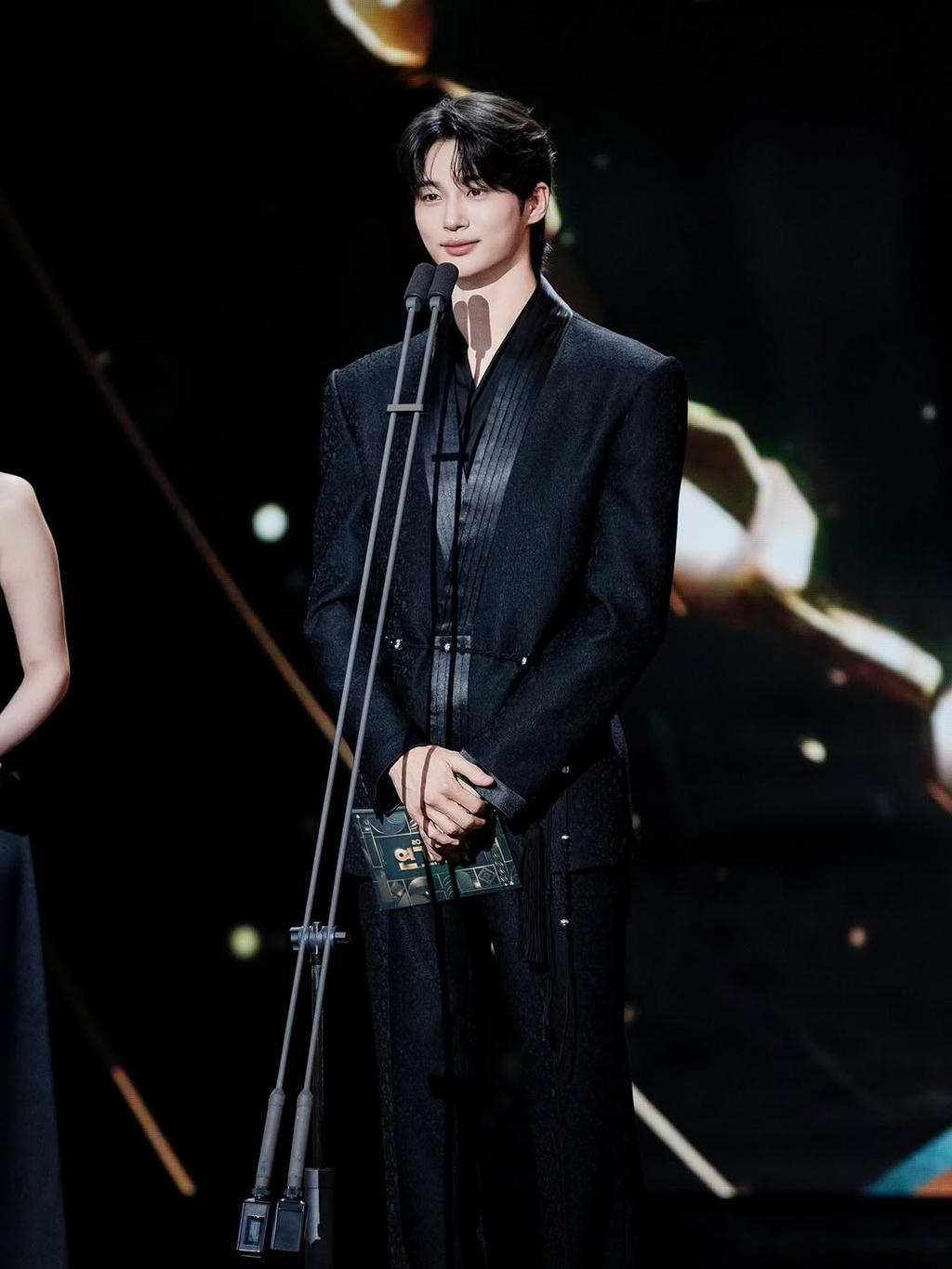 A moment captured by a fan of Byeon Wooseok