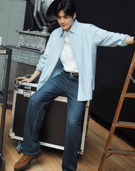 Recent activity shot of Kim Seonho