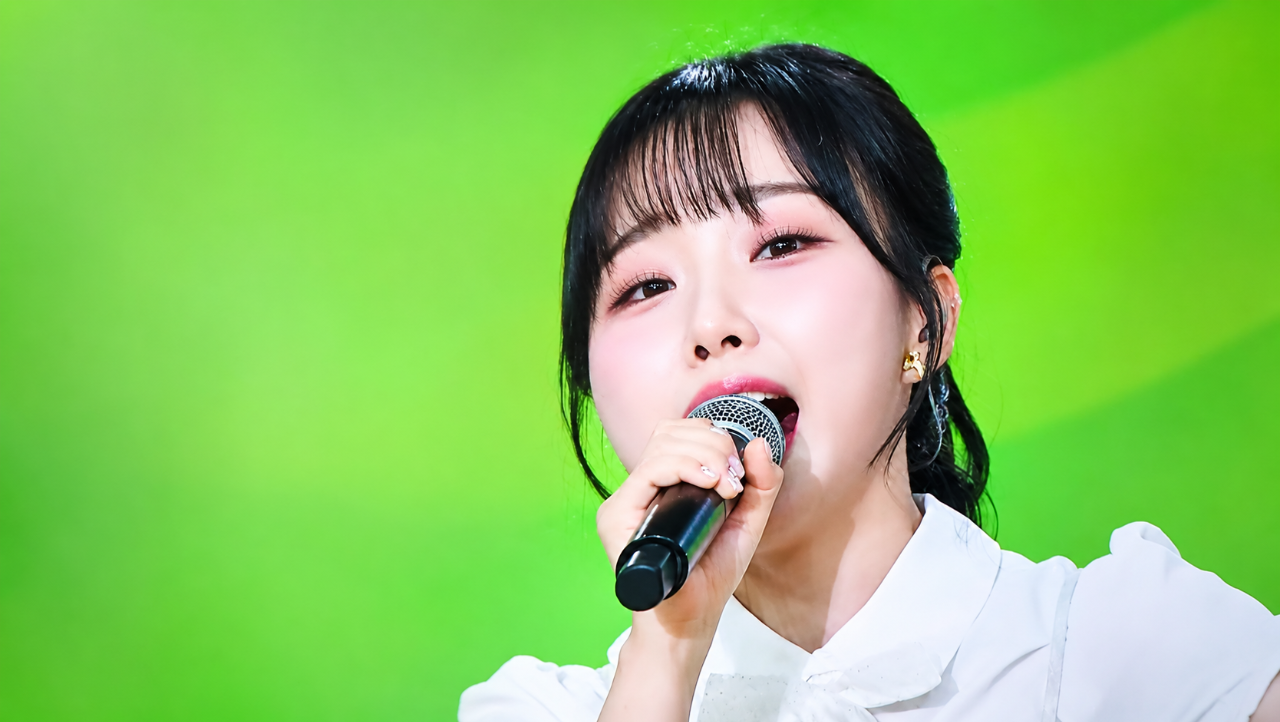 A moment captured by a fan of Hong Seongyun