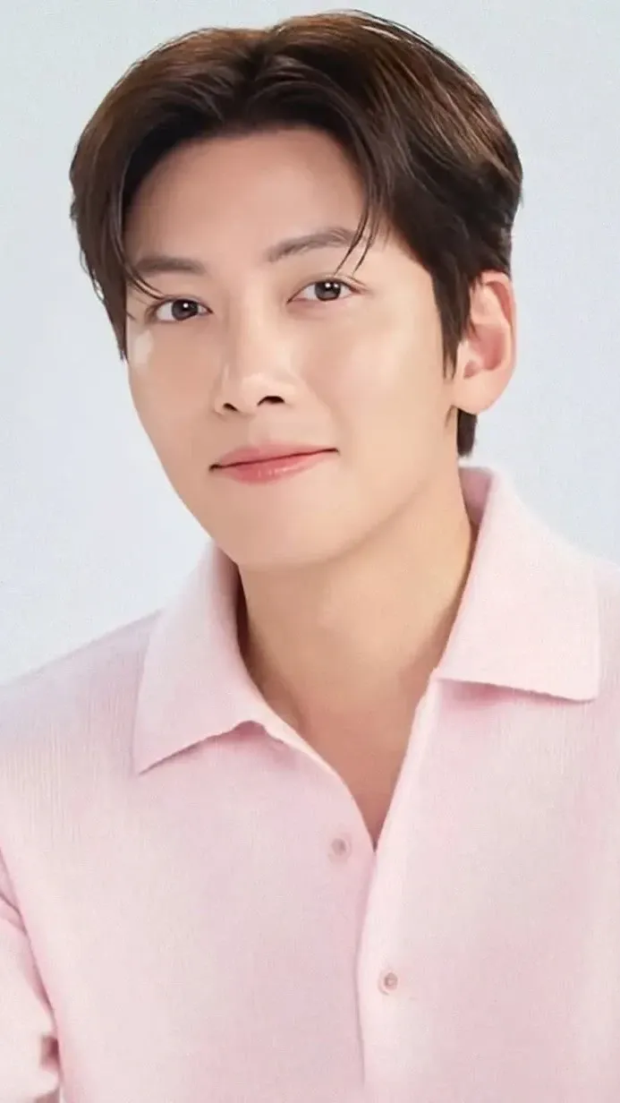A moment captured by a fan of Ji Changwook