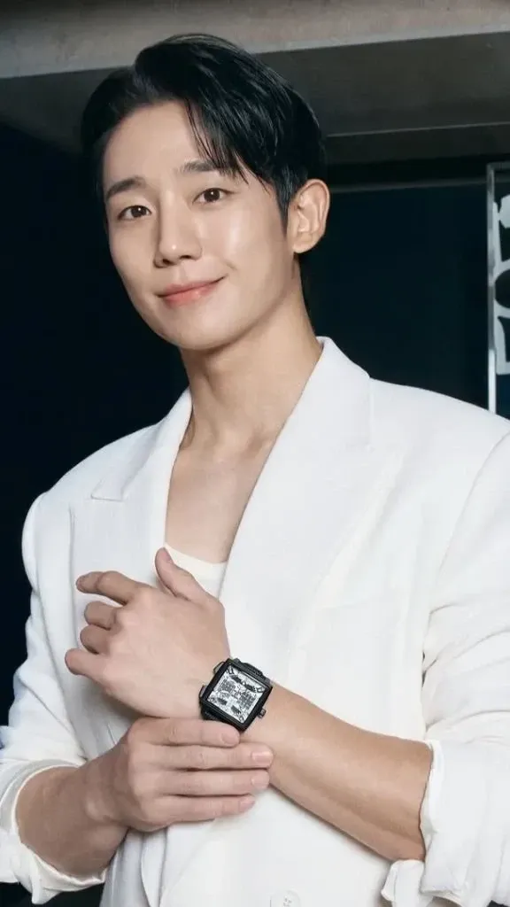 Today's popular wallpaper in Jung Haein community