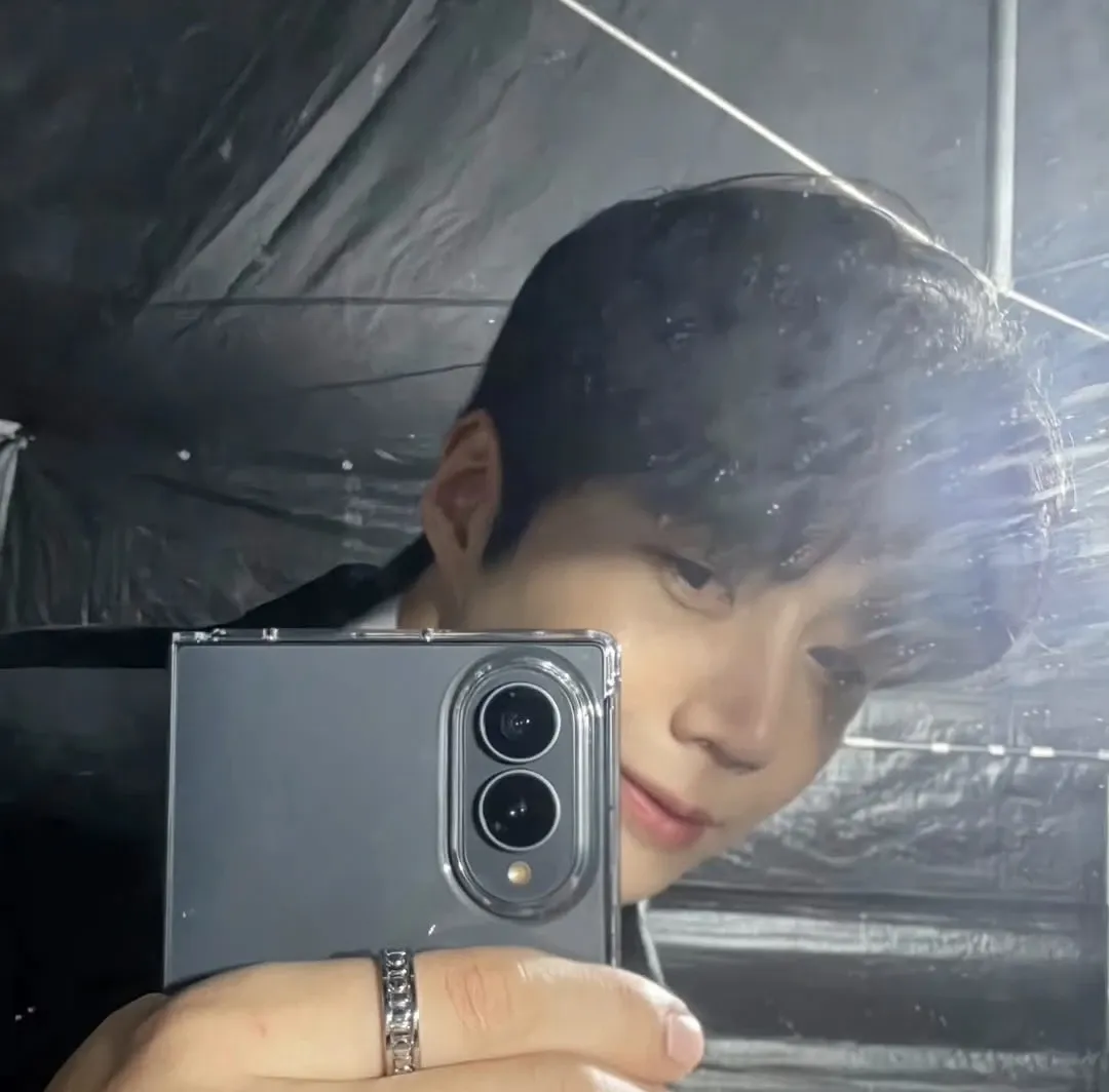 Foto kegiatan terbaru dari Kim Seonho