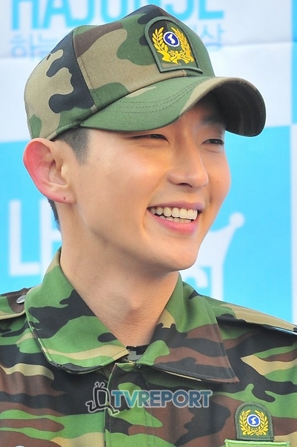 Recent activity shot of Lee Joongi