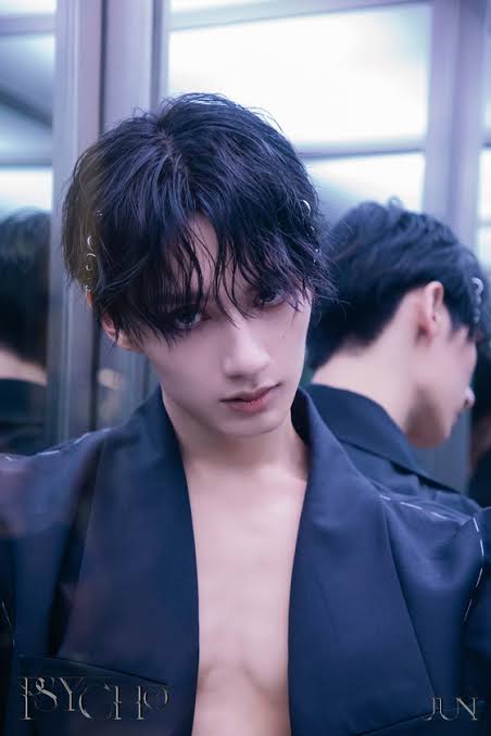 Behind-the-scenes cut of Wen Junhui