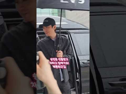 Latest photo of Song Minjun