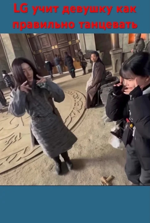 Behind-the-scenes cut of Lee Joongi