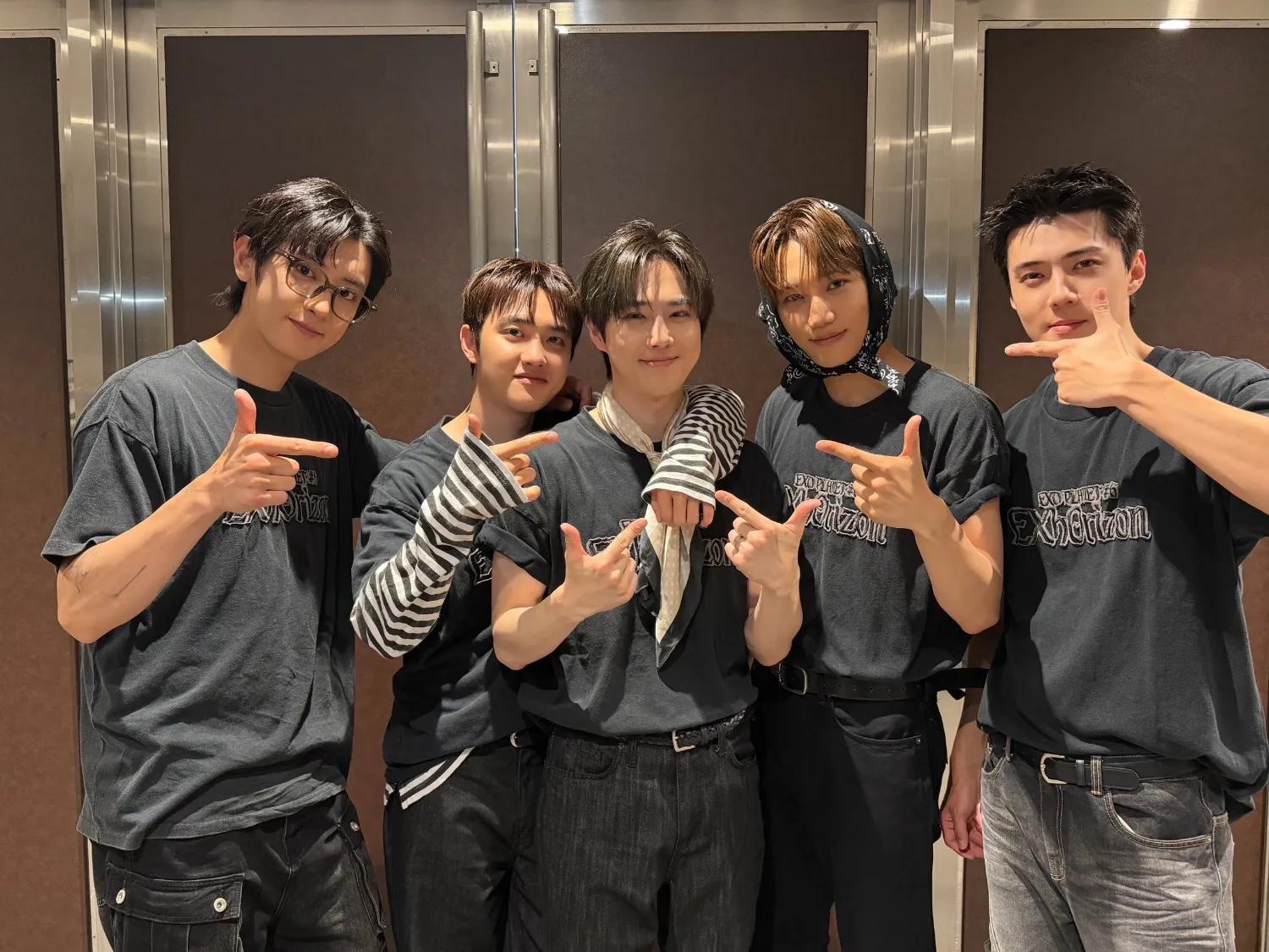 도경수 (디오)의 비하인드 컷