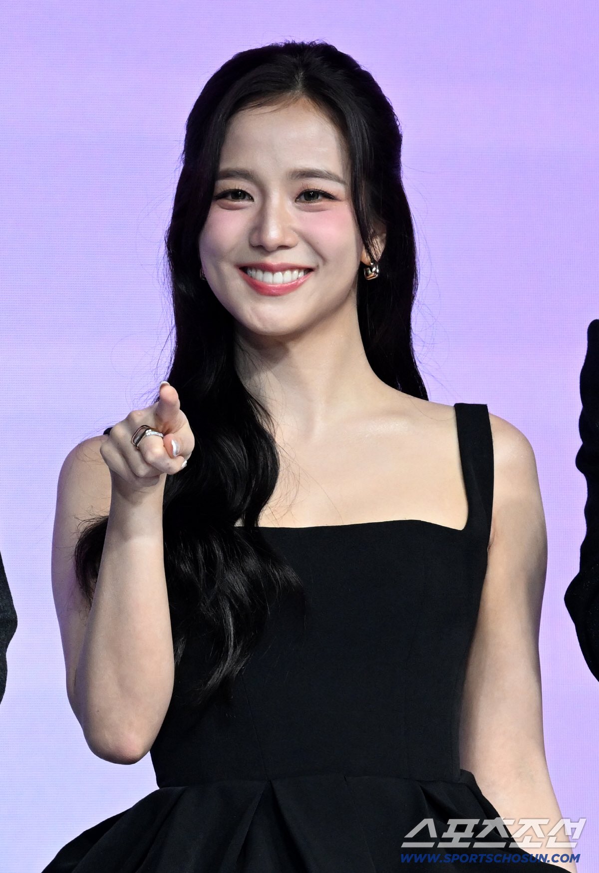 Latest photo of Jisoo (1995)