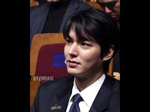 粉絲拍下的李敏鎬瞬間