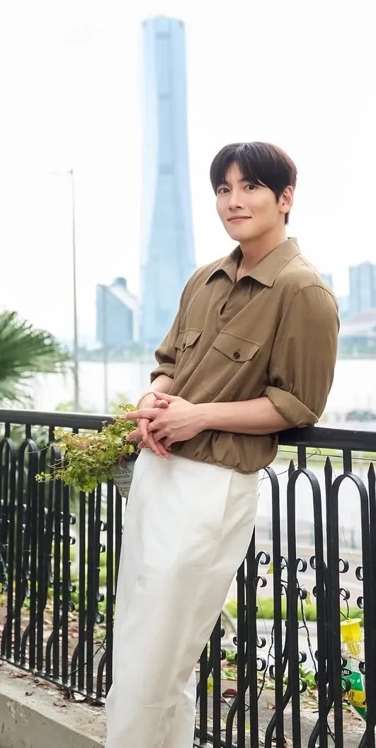 チ・チャンウクのビハインドカット