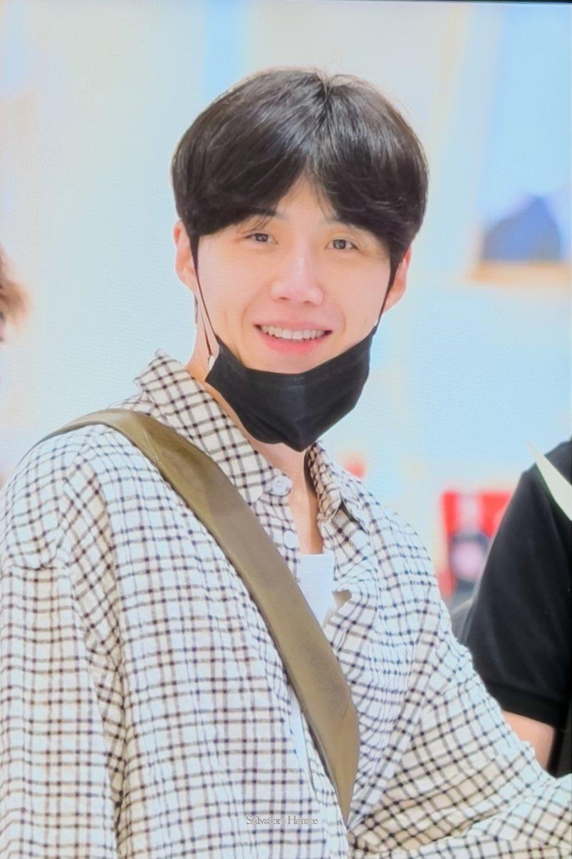 A moment captured by a fan of Kim Seonho