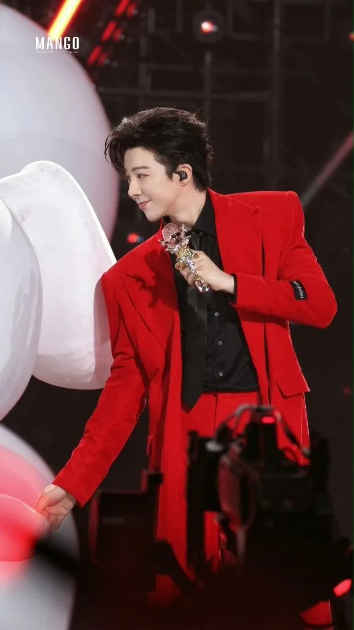Liu Yuning background image recommended by Choeaedol Celeb fandom