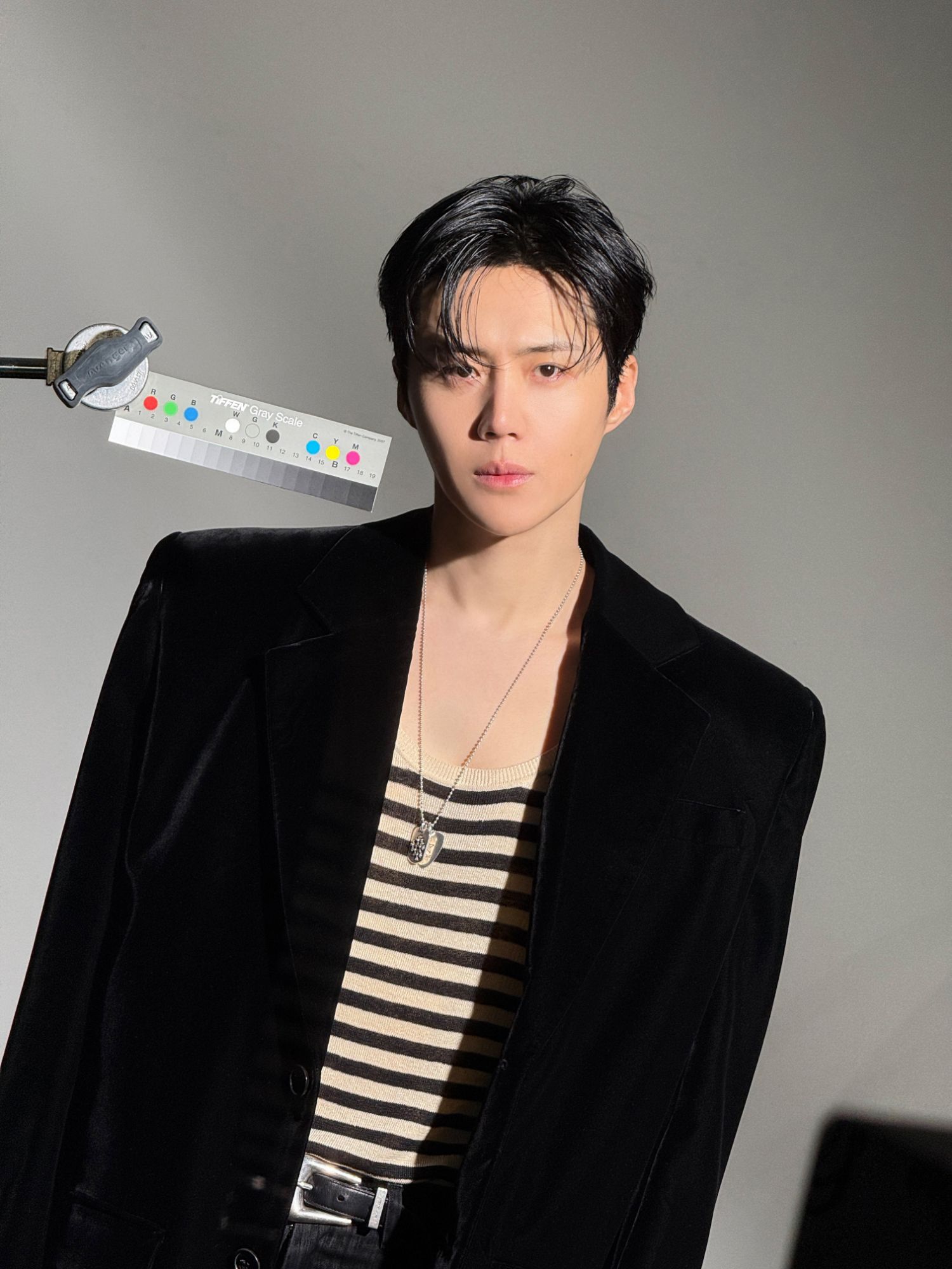 Behind-the-scenes cut of Kim Seonho