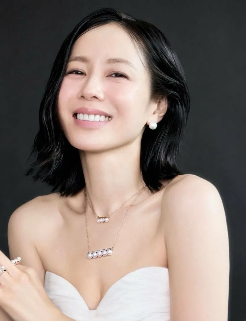 Foto kegiatan terbaru dari Son Yejin