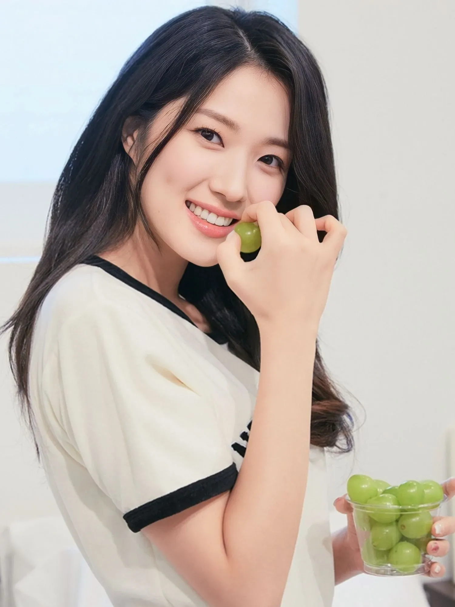 Recent activity shot of Kim Hyeyoon