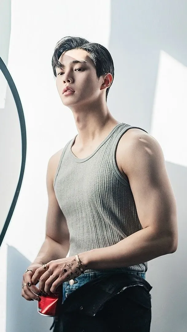 Recent activity shot of Song Kang