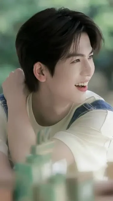 Latest photo of Zhang Linghe