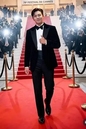 Latest photo of Ji Changwook