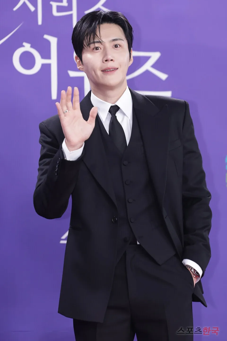 Latest photo of Kim Seonho