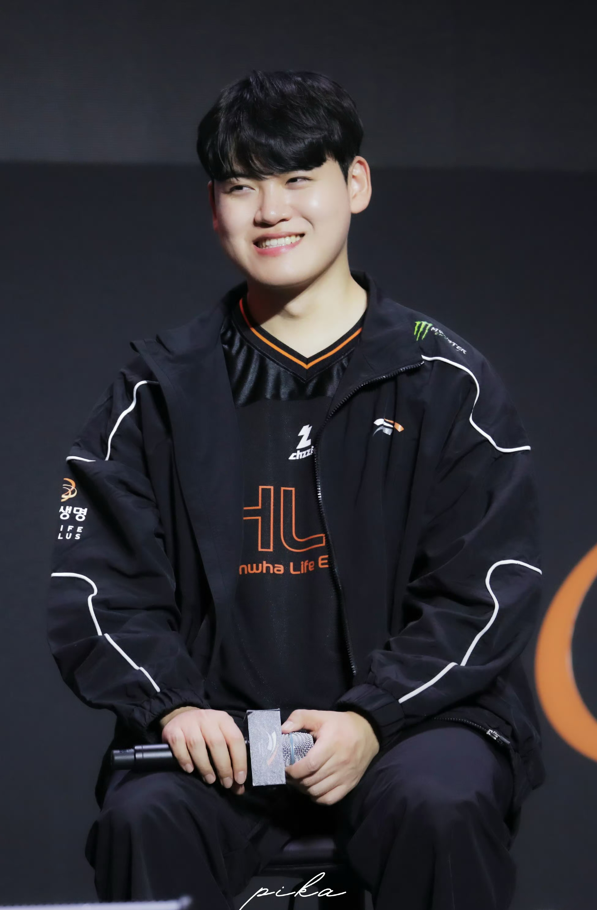 Behind-the-scenes cut of Gumayusi