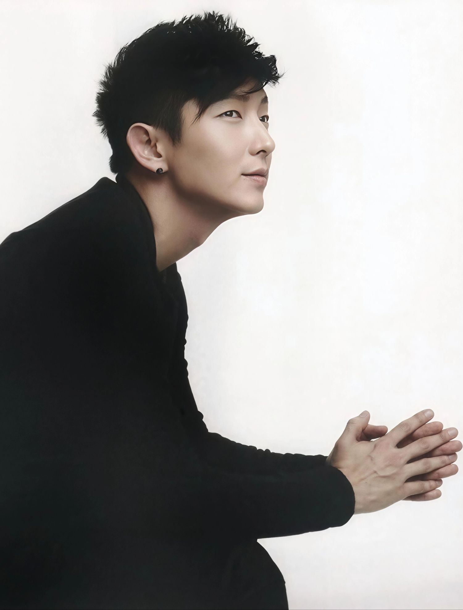 Behind-the-scenes cut of Lee Joongi